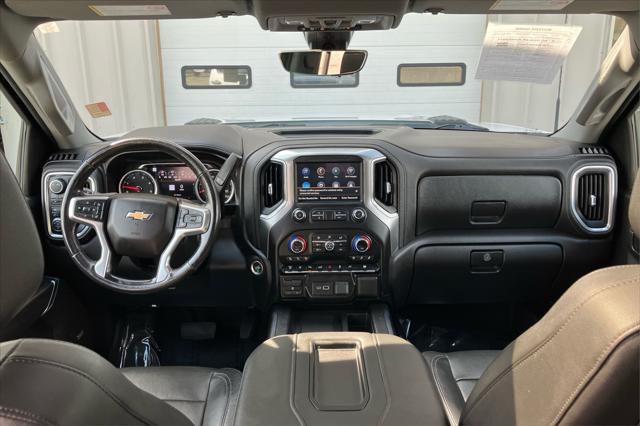 Photo of 2020 Iridescent Pearl Tricoat Chevrolet Silverado 3500