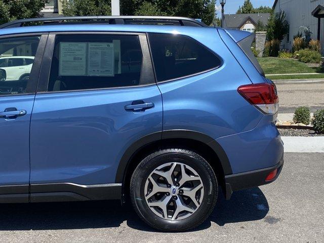 Photo of 2021 Horizon Blue Pearl Subaru Forester
