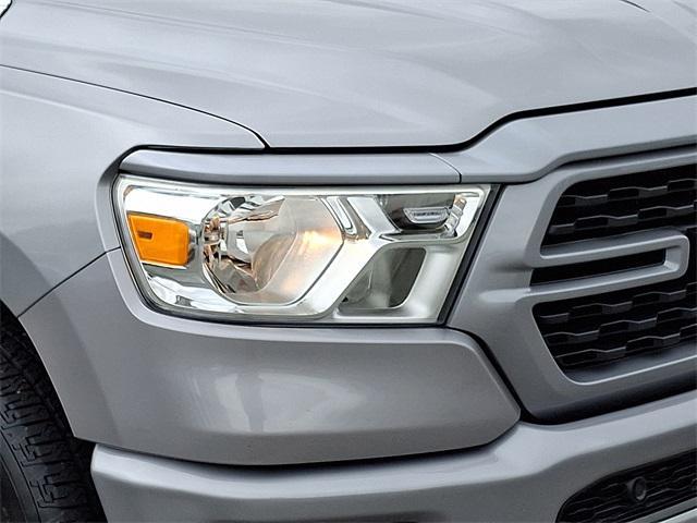 Photo of 2024 Billet Silver Metallic Clearcoat RAM 1500
