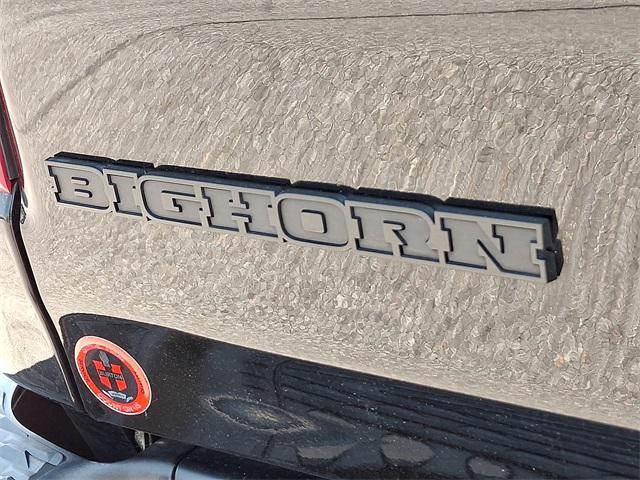 Photo of 2022 Diamond Black Crystal Pearlcoat RAM 1500
