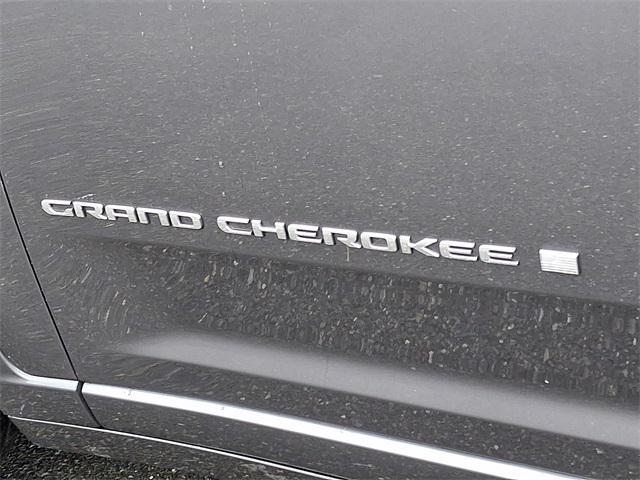 Photo of 2023 Baltic Gray Metallic Clearcoat Jeep Grand Cherokee