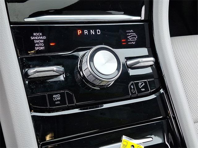 Photo of 2023 Baltic Gray Metallic Clearcoat Jeep Grand Cherokee