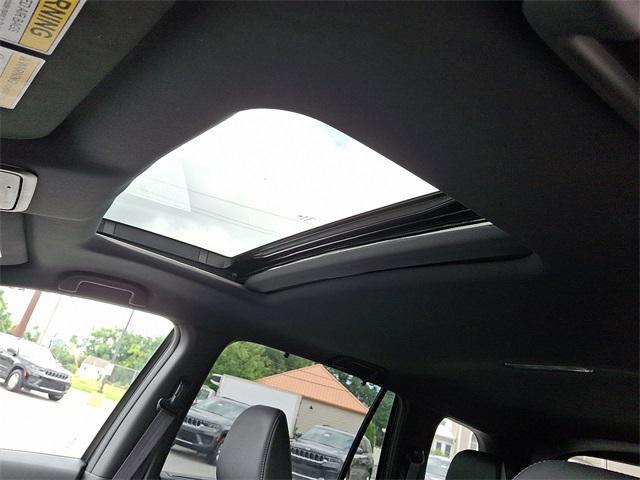 Photo of 2023 Crystal Black Pearl Honda Passport