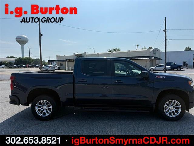 Photo of 2022 Northsky Blue Metallic Chevrolet Silverado 1500