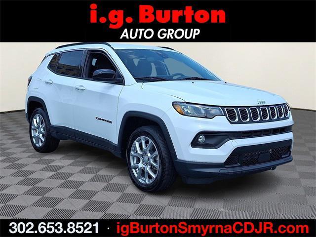 Photo of 2024 Bright White Clearcoat Jeep Compass