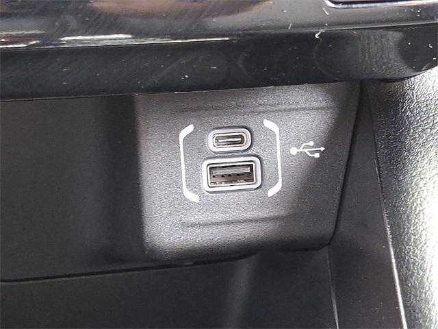 Photo of 2024 Bright White Clearcoat Jeep Compass
