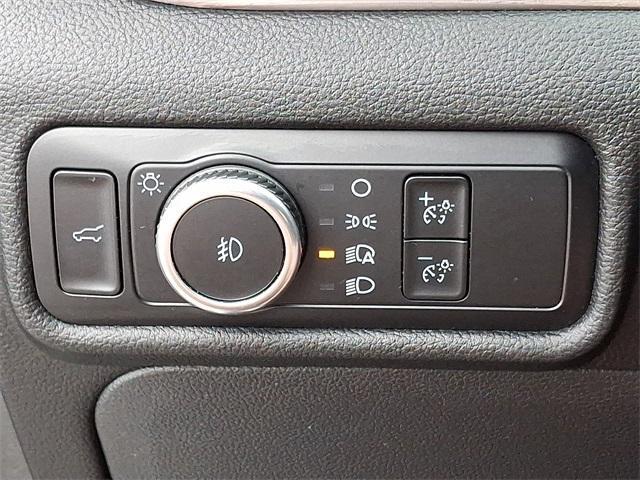 Photo of 2023 Gray Metallic Ford Explorer
