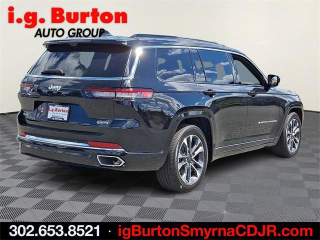 Photo of 2025 Diamond Black Crystal Pearlcoat Jeep Grand Cherokee L