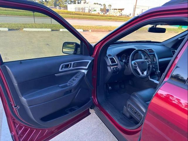 Photo of 2015 Ruby Red Metallic Tinted Clearcoat Ford Explorer