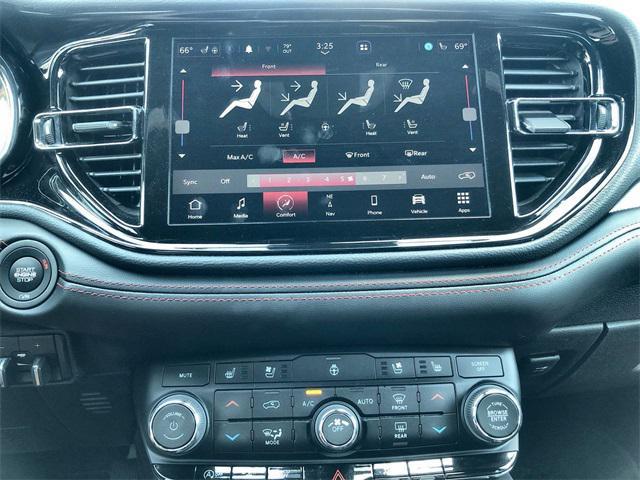 Photo of 2023 Destroyer Gray Clearcoat Dodge Durango