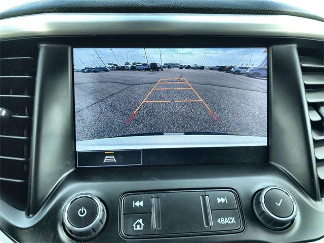 Photo of 2023 Summit White GMC Acadia