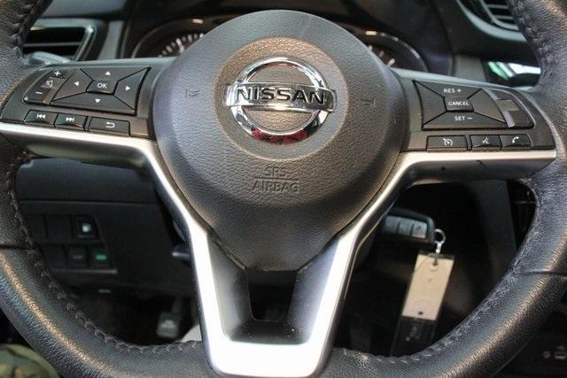 Photo of 2020 Magnetic Black Pearl Nissan Rogue