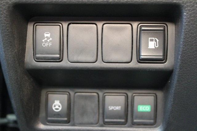 Photo of 2020 Magnetic Black Pearl Nissan Rogue
