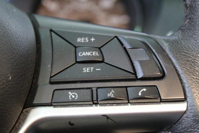 Photo of 2020 Magnetic Black Pearl Nissan Rogue