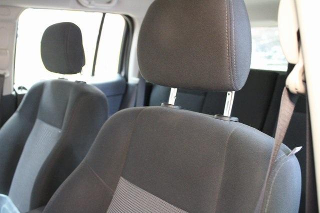 Photo of 2016 Billet Silver Metallic Clearcoat Jeep Patriot