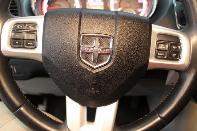 Photo of 2019 Brilliant Black Crystal Pearlcoat Dodge Grand Caravan