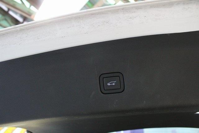 Photo of 2023 White Frost Tri-Coat Buick Enclave