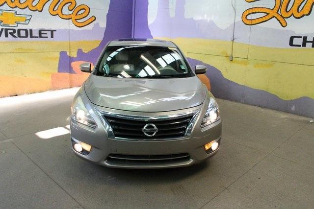 Photo of 2014 Khaki Nissan Altima