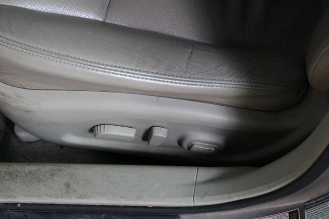 Photo of 2014 Khaki Nissan Altima