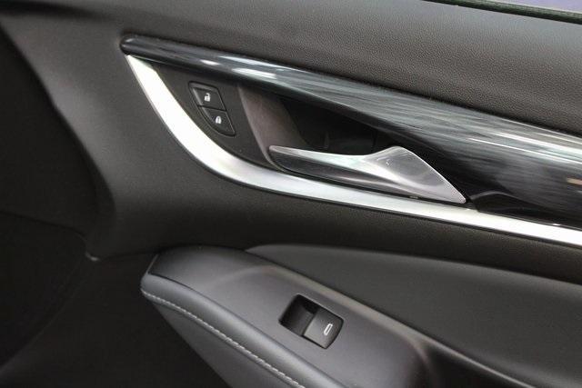 Photo of 2021 White Frost Tri-Coat Buick Enclave