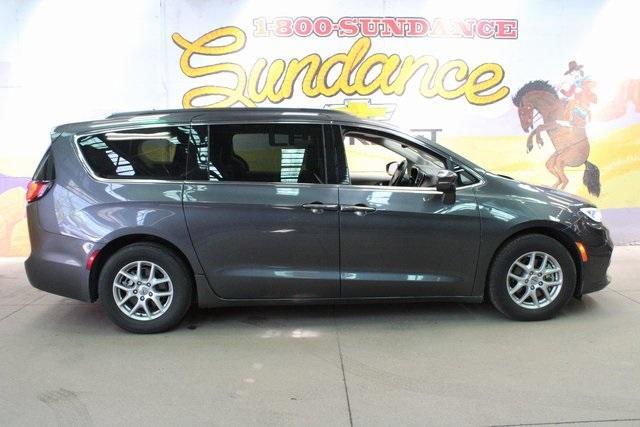 2022 Chrysler Pacifica