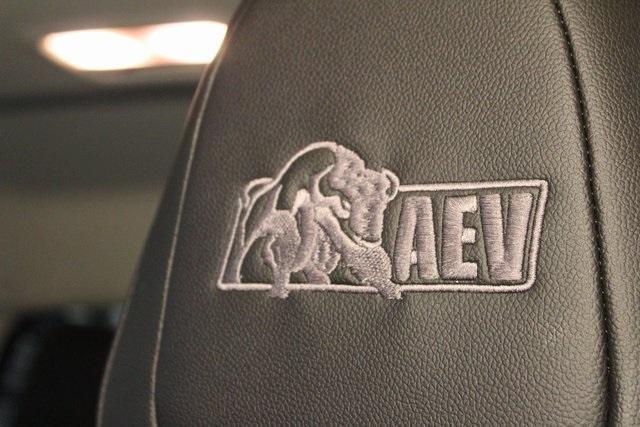 Photo of 2022 Summit White Chevrolet Colorado