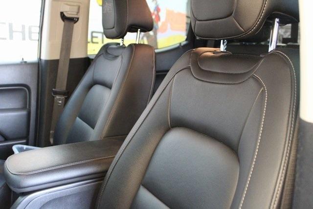 Photo of 2022 Summit White Chevrolet Colorado