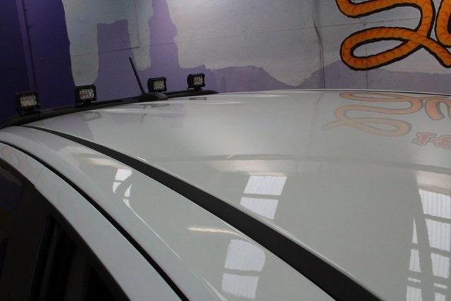 Photo of 2022 Summit White Chevrolet Colorado