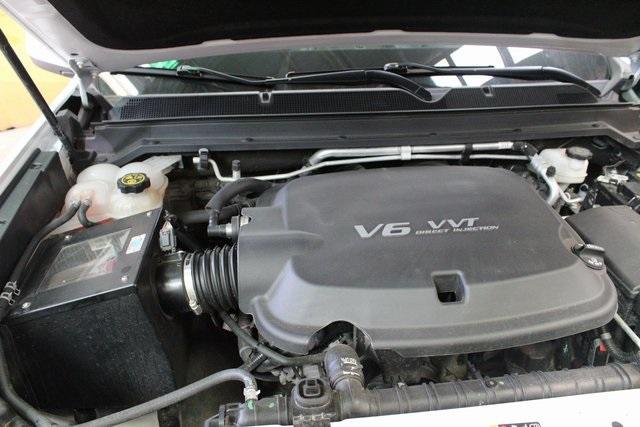 Photo of 2022 Summit White Chevrolet Colorado