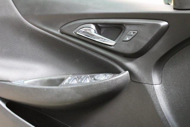 Photo of 2022 Summit White Chevrolet Malibu