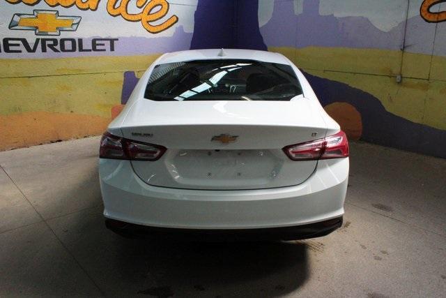 Photo of 2022 Summit White Chevrolet Malibu