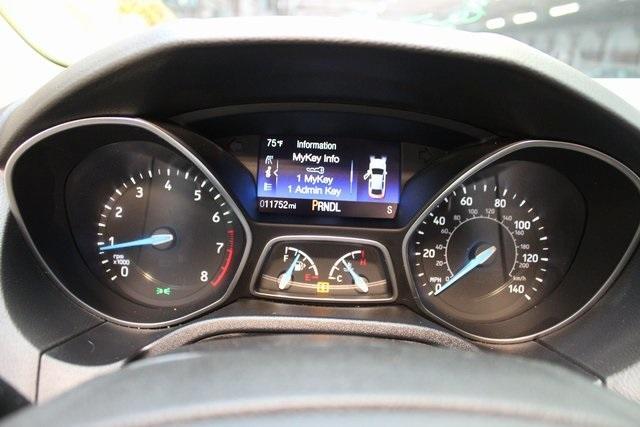 Photo of 2017 Ingot Silver Metallic Ford Focus