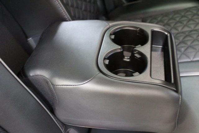 Photo of 2020 Pearl White Tri-Coat Nissan Murano