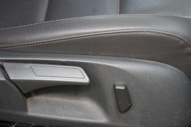 Photo of 2009 White Volkswagen Jetta