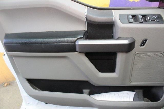 Photo of 2019 Oxford White Ford F-150