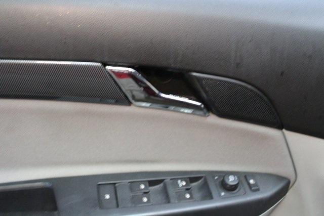Photo of 2008 Ruby Red Saturn Vue