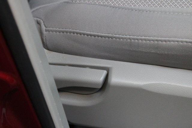 Photo of 2008 Ruby Red Saturn Vue