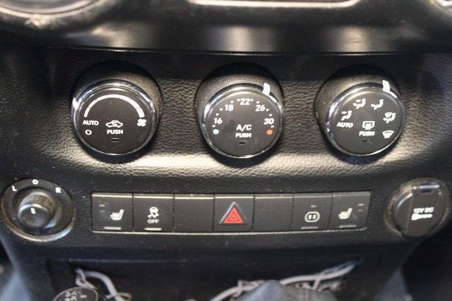 Photo of 2012 Black Clearcoat Jeep Wrangler