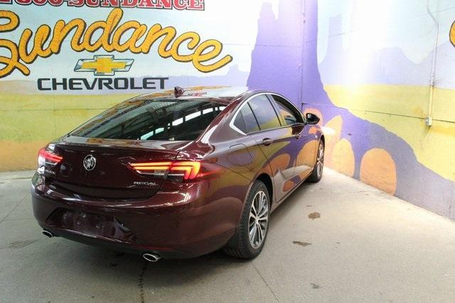 Photo of 2018 Rioja Red Metallic Buick Regal Sportback