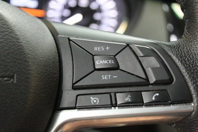 Photo of 2020 Magnetic Black Pearl Nissan Rogue