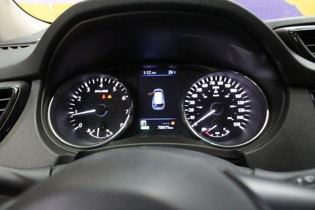 Photo of 2020 Magnetic Black Pearl Nissan Rogue