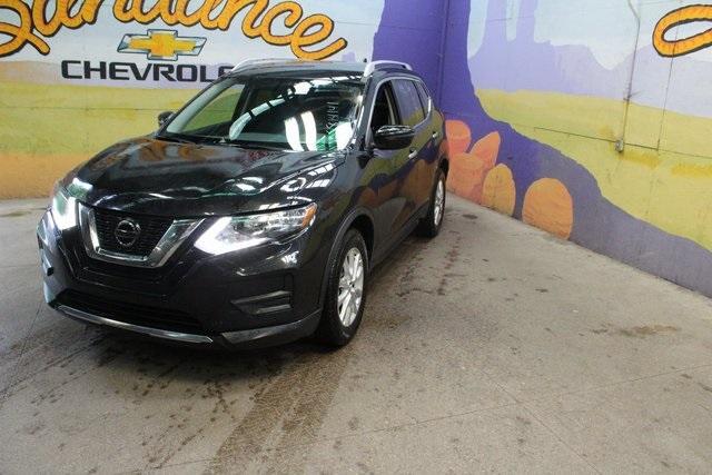 Photo of 2020 Magnetic Black Pearl Nissan Rogue