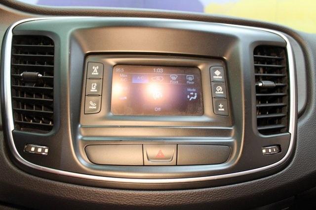 Photo of 2016 Gloss Black Chrysler 200