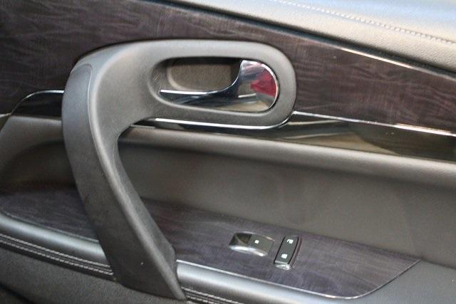 Photo of 2015 Carbon Black Metallic Buick Enclave