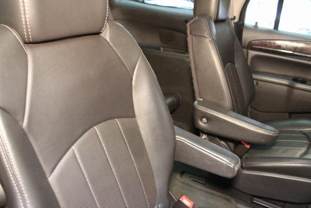 Photo of 2015 Carbon Black Metallic Buick Enclave