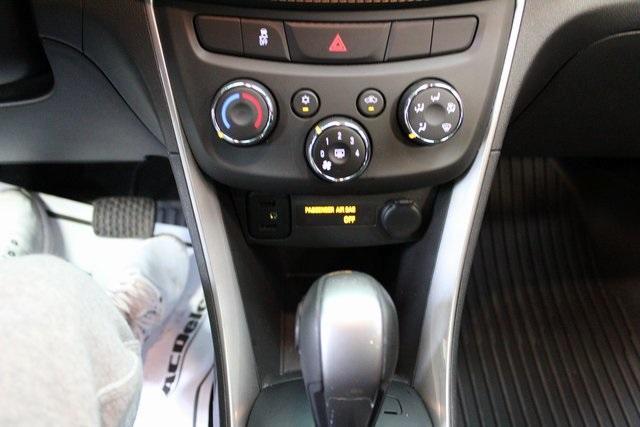 Photo of 2022 Mosaic Black Metallic Chevrolet Trax