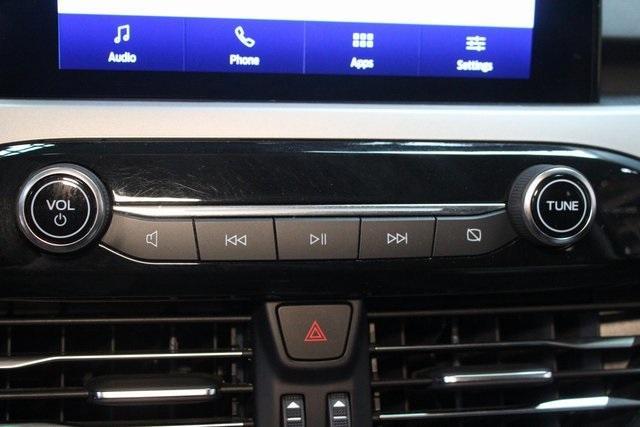 Photo of 2022 Carbonized Gray Metallic Ford Escape
