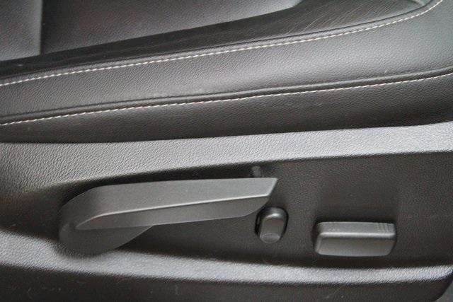 Photo of 2021 Summit White Chevrolet Colorado