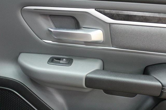 Photo of 2021 Diamond Black RAM 1500