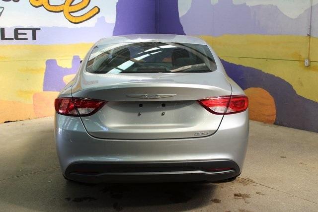 Photo of 2015 Billet Silver Metallic Clearcoat Chrysler 200